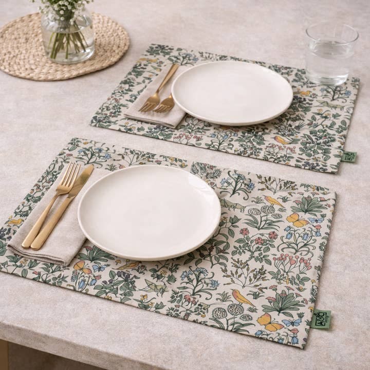 Set of two Apothecary's Garden placemats